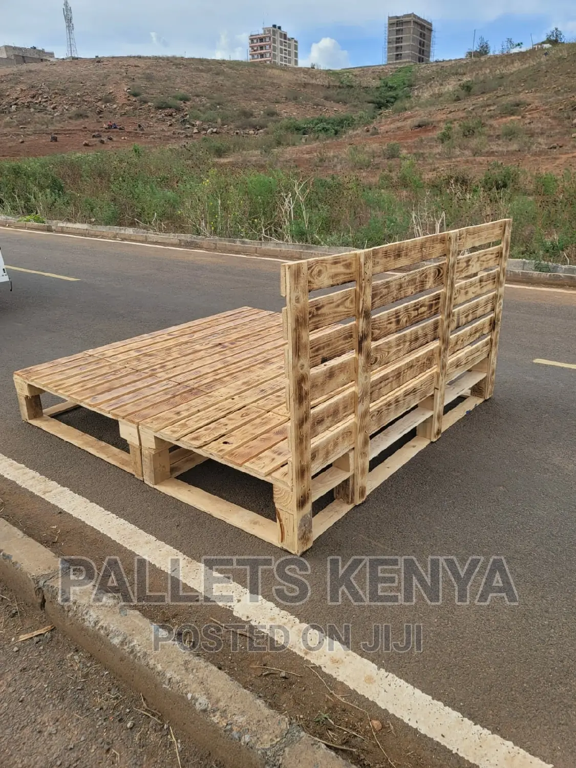 Pallet Bed- 6*6 Detachable and Blazed Pallet Bed. (#SH017 )