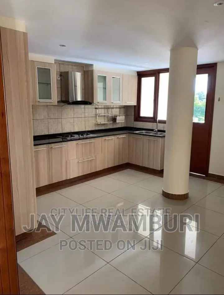 5bdrm Maisonette in Syokimau, Gateway Mall Area for sale