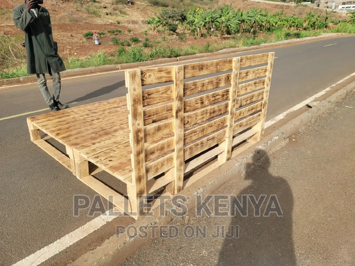 6*6 Pallet Bed- Detachable and Blazed Pallet Bed. (#PM,050,)