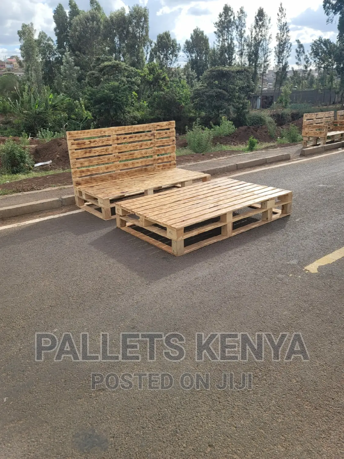 Pallet Bed- 6*6 Detachable and Blazed Pallet Bed.(DN#001,)
