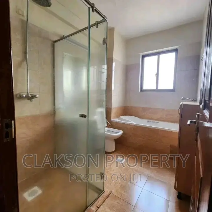 3bdrm Apartment in Kilimani for rent