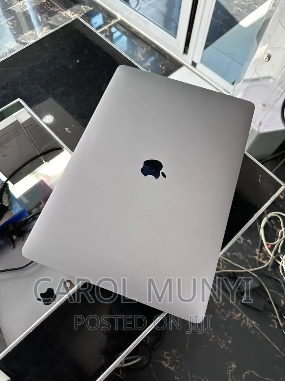 New Laptop Apple MacBook Pro 2015 8GB Intel Core i7 SSD 256GB
