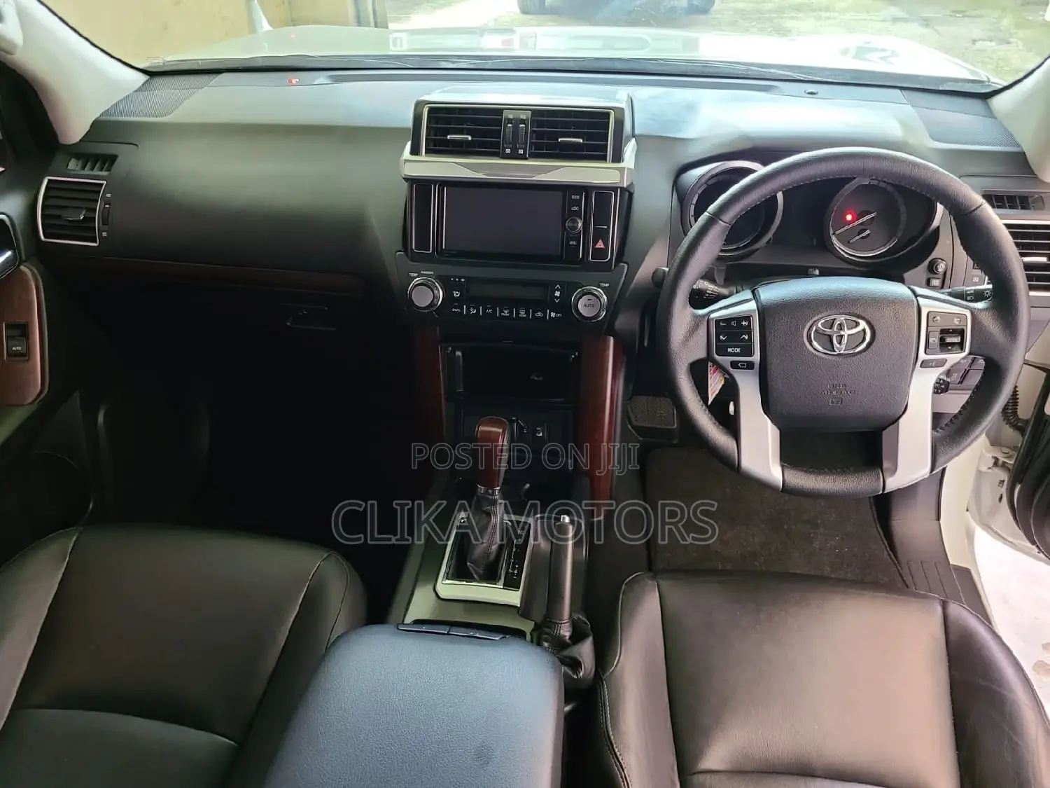 Toyota Land Cruiser Prado 2017 Pearl