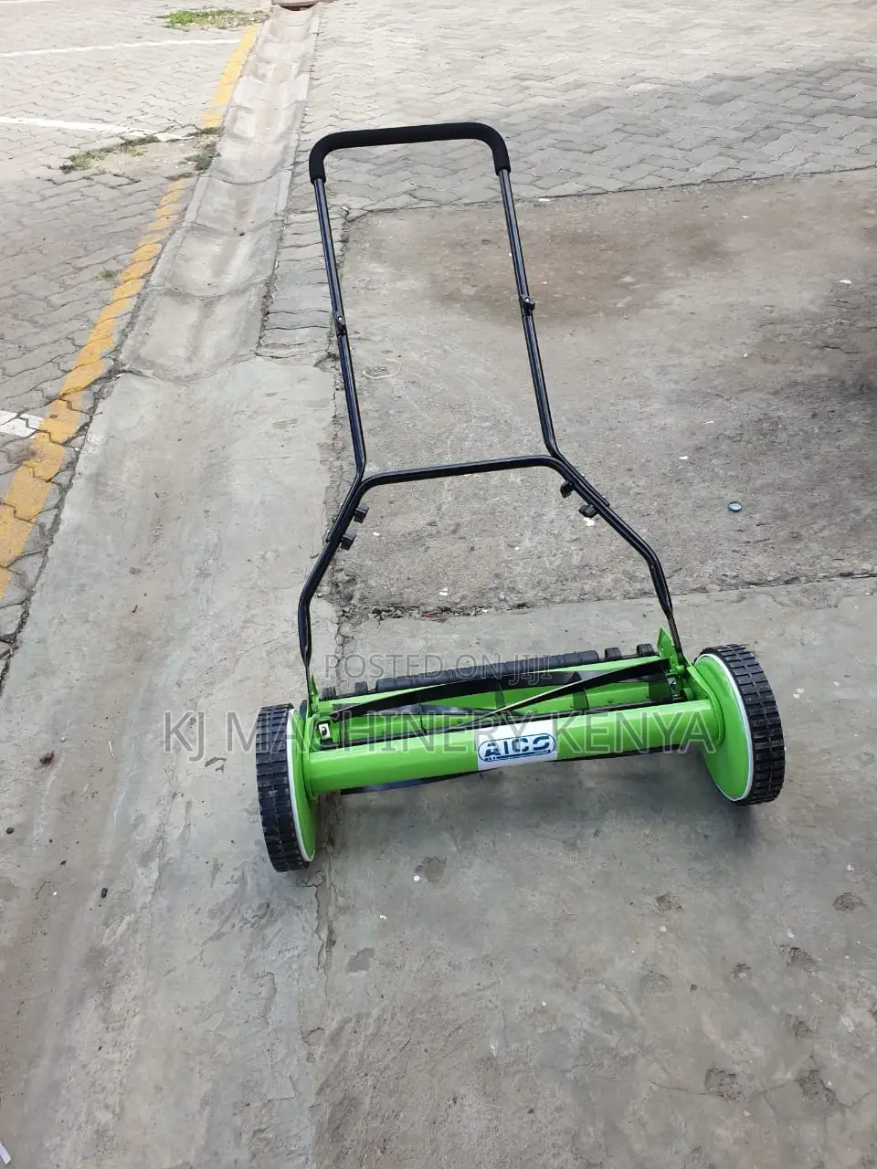 Manual, Lawnmowers Available
