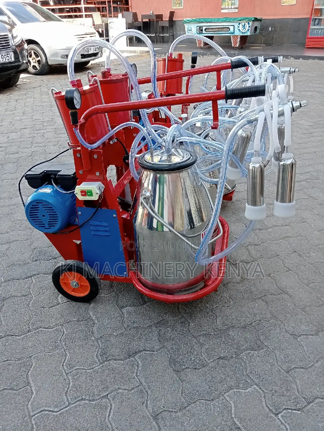 UK Technology 2 Buckets Milking Machine
