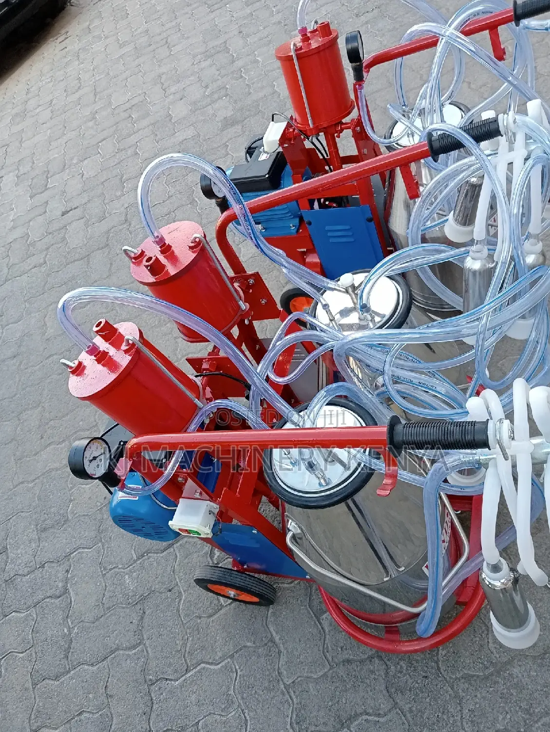 UK Technology 2 Buckets Milking Machine