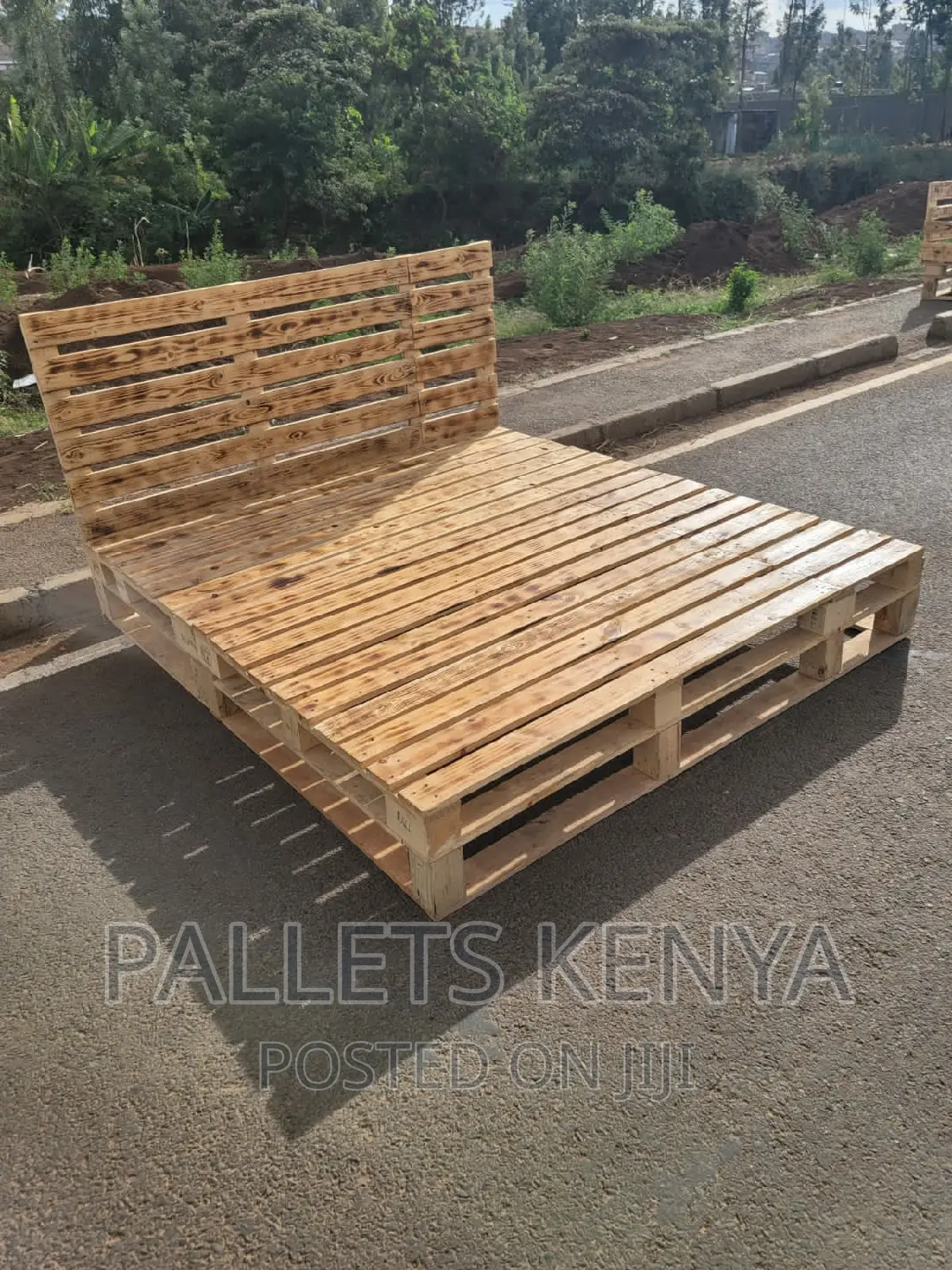 Pallet Bed- 6*6 Detachable and Blazed Pallet Bed. (2R#02,)