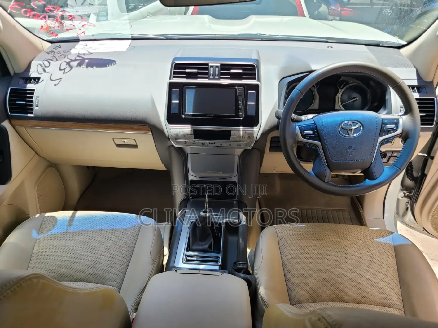 Toyota Land Cruiser Prado 2018 Pearl