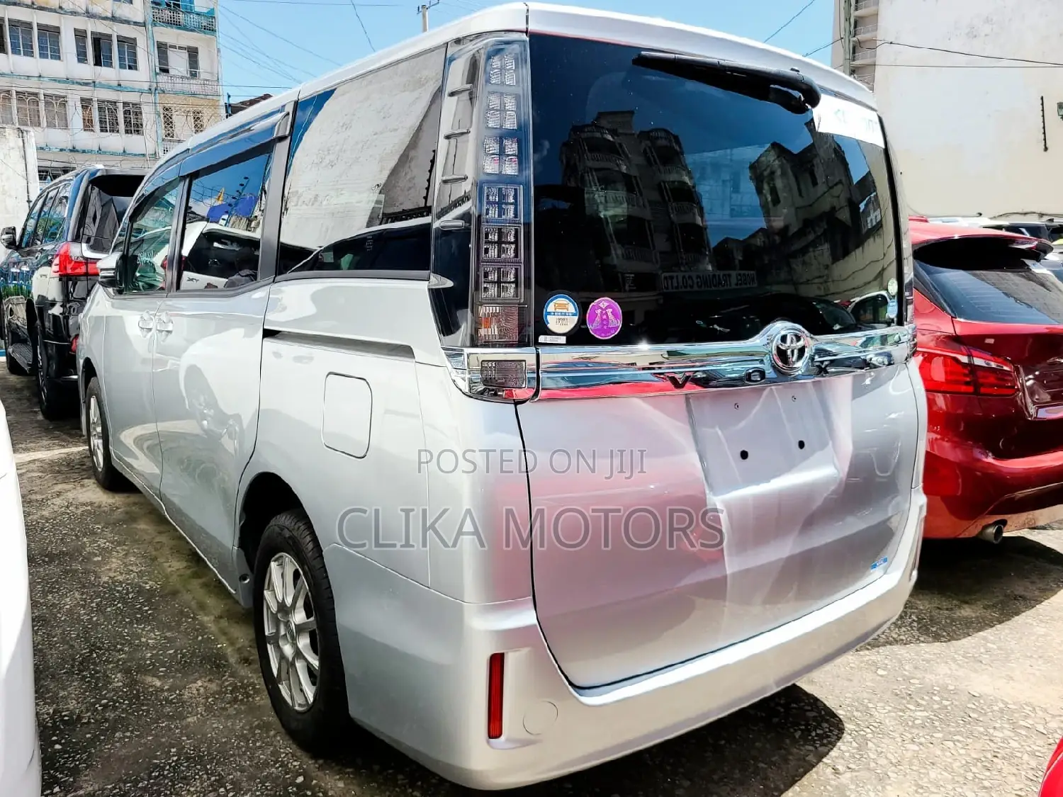 Toyota Voxy 2016 Pearl