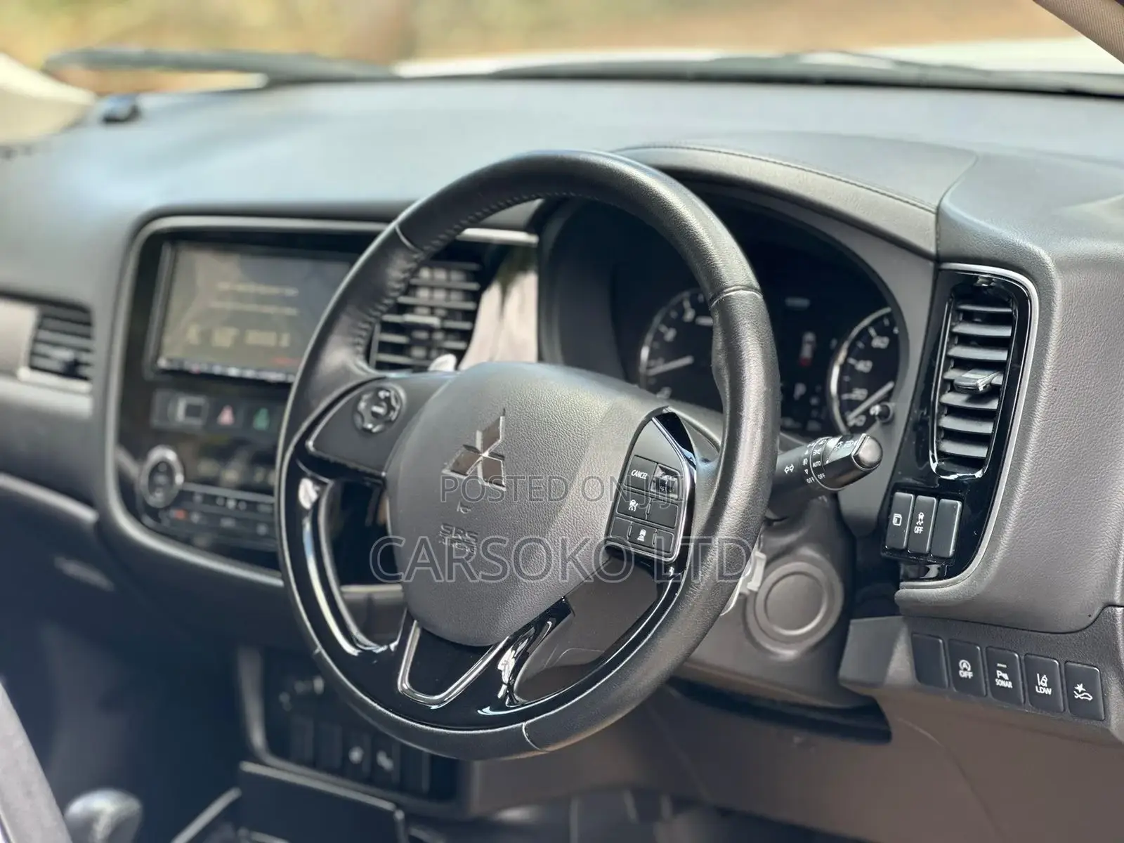 Mitsubishi Outlander 2017 Off white