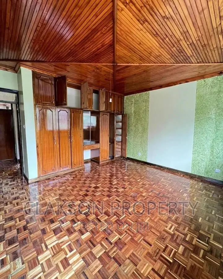 4bdrm Maisonette in Kilimani for rent
