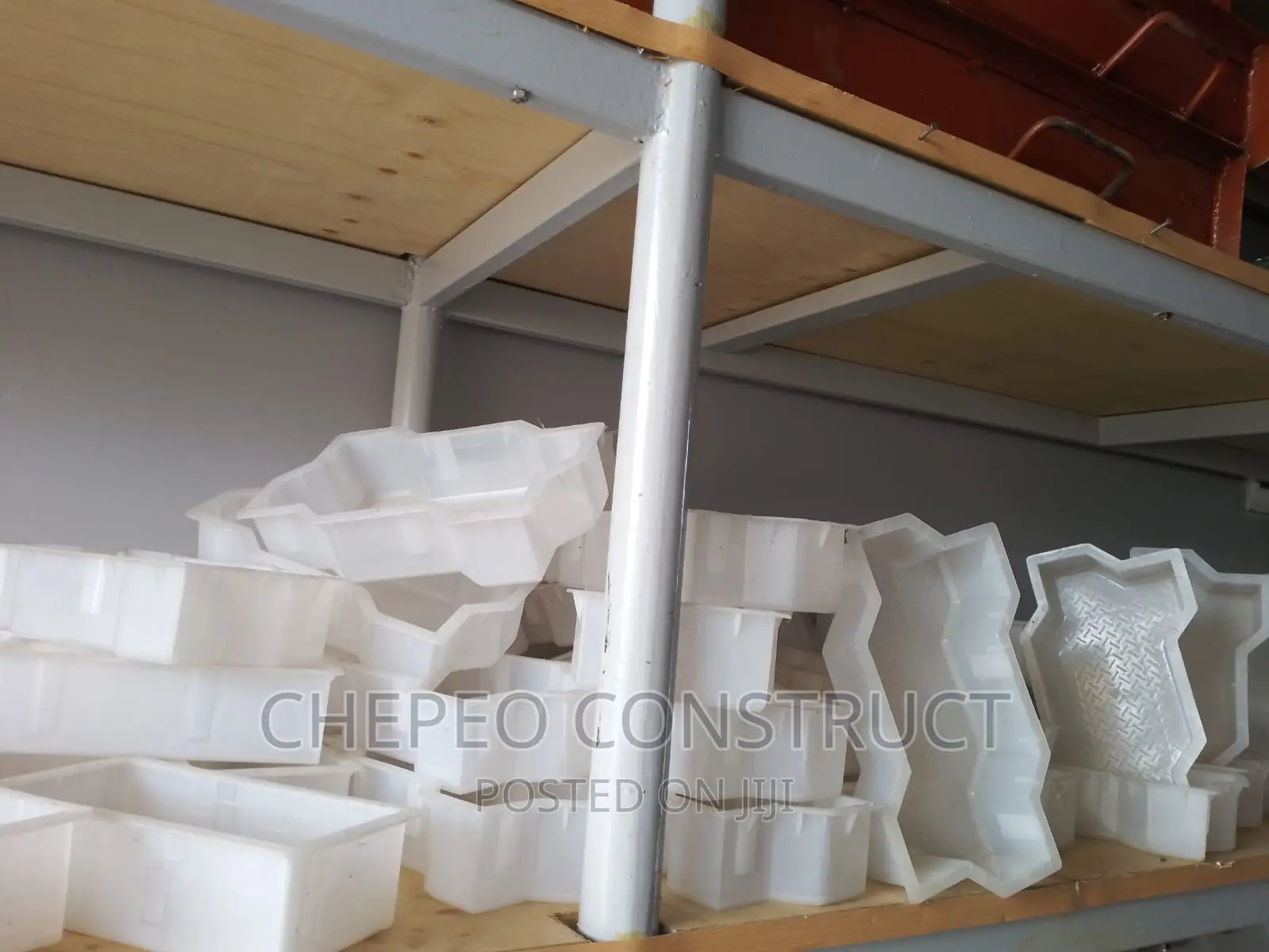 Strong Plastic Cabro Mould