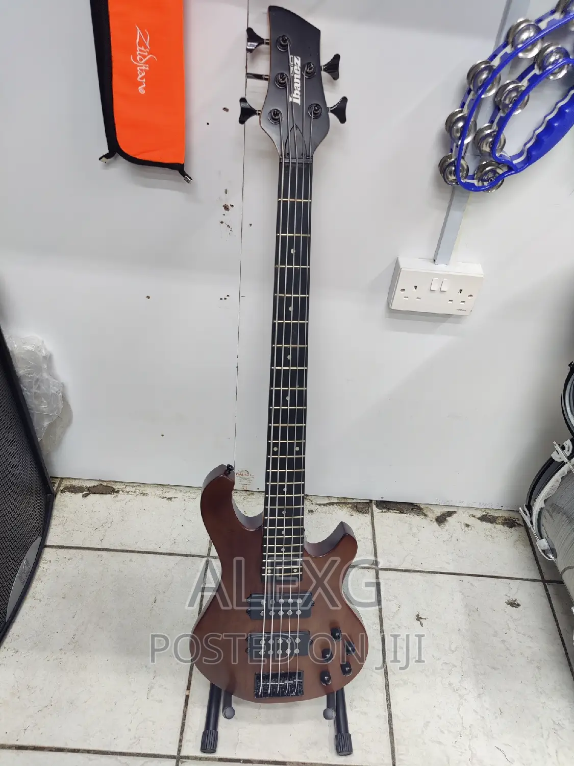 Ibanez S String Active