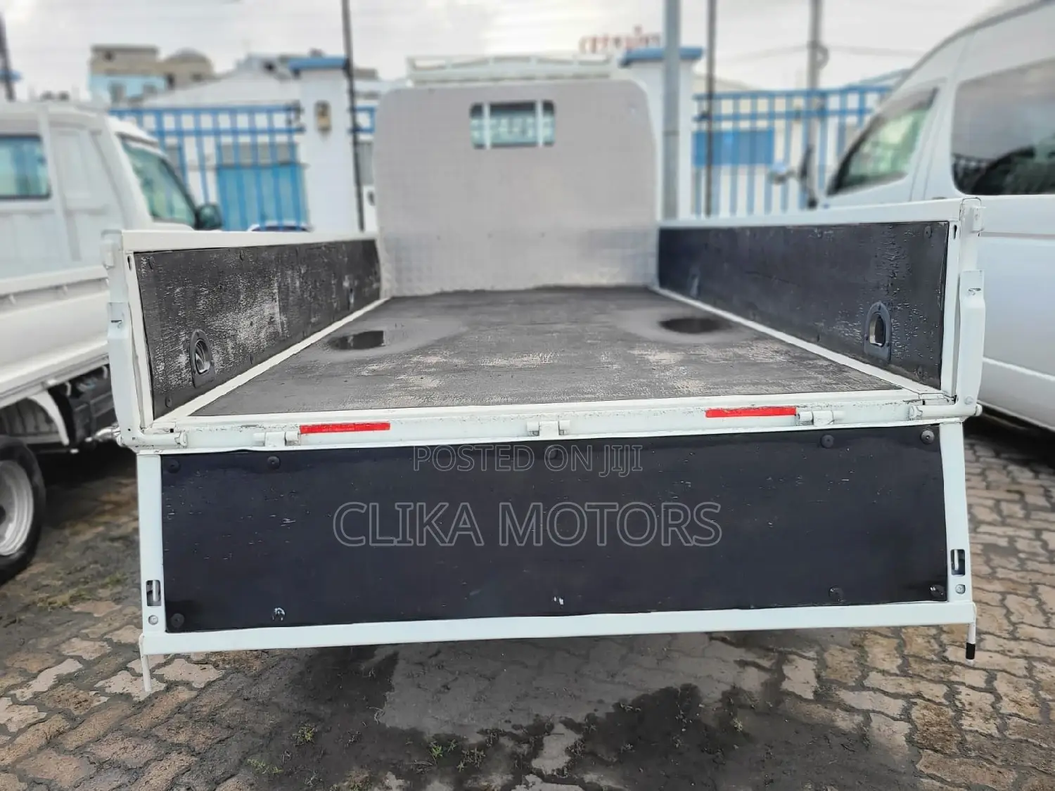 Mitsubishi Canter 2016 Pearl