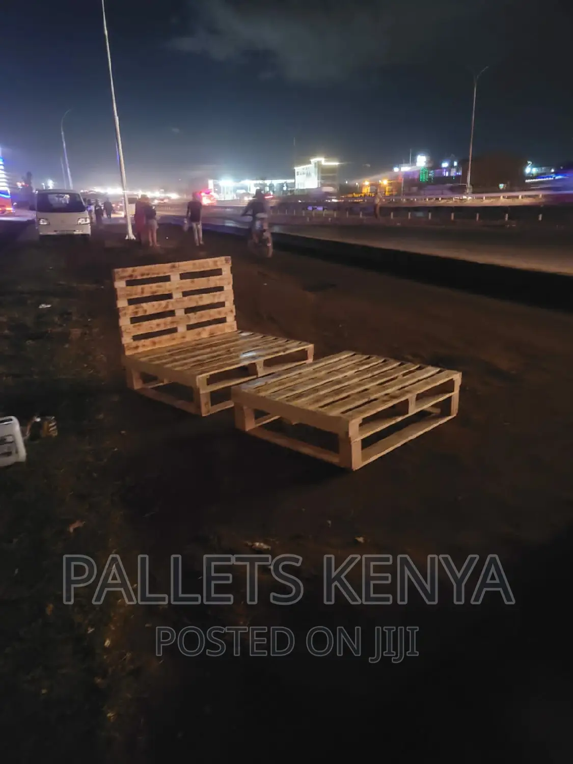 4*6 Pallet Bed- Detachable and Blazed Pallet Bed. (EN#7R001)