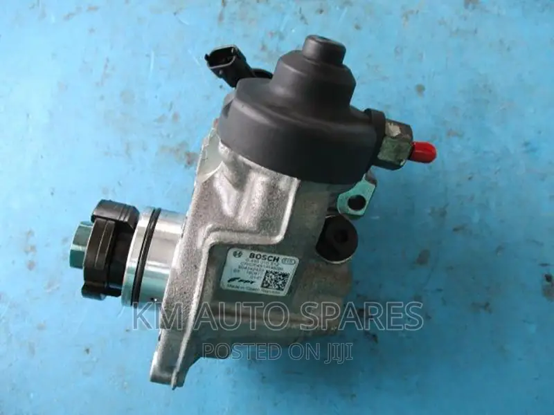 Mitsubishi 4P10 Injector Pump for Fuso, Nissan Atlas.