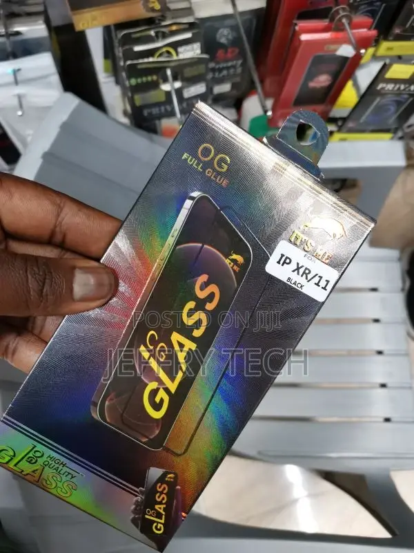 Apple iPhone 11 / XR Tempered Glass Screen Protector Film Co