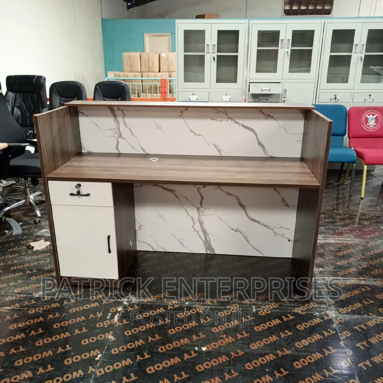 Executive Imported Morden Reception Desk 1.6 MTRS