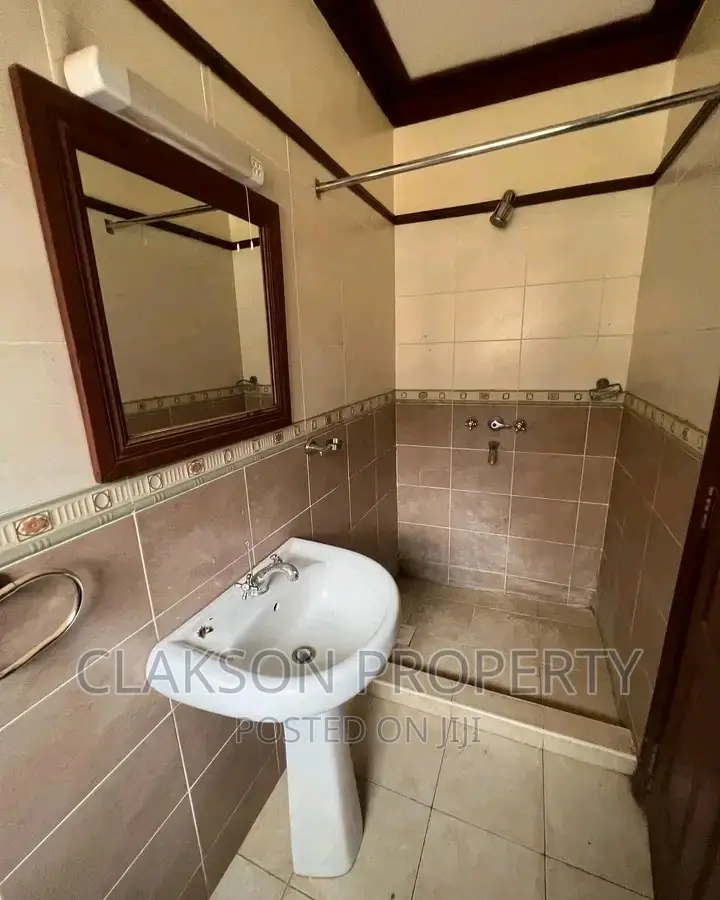 4bdrm Townhouse / Terrace in Kilimani for rent