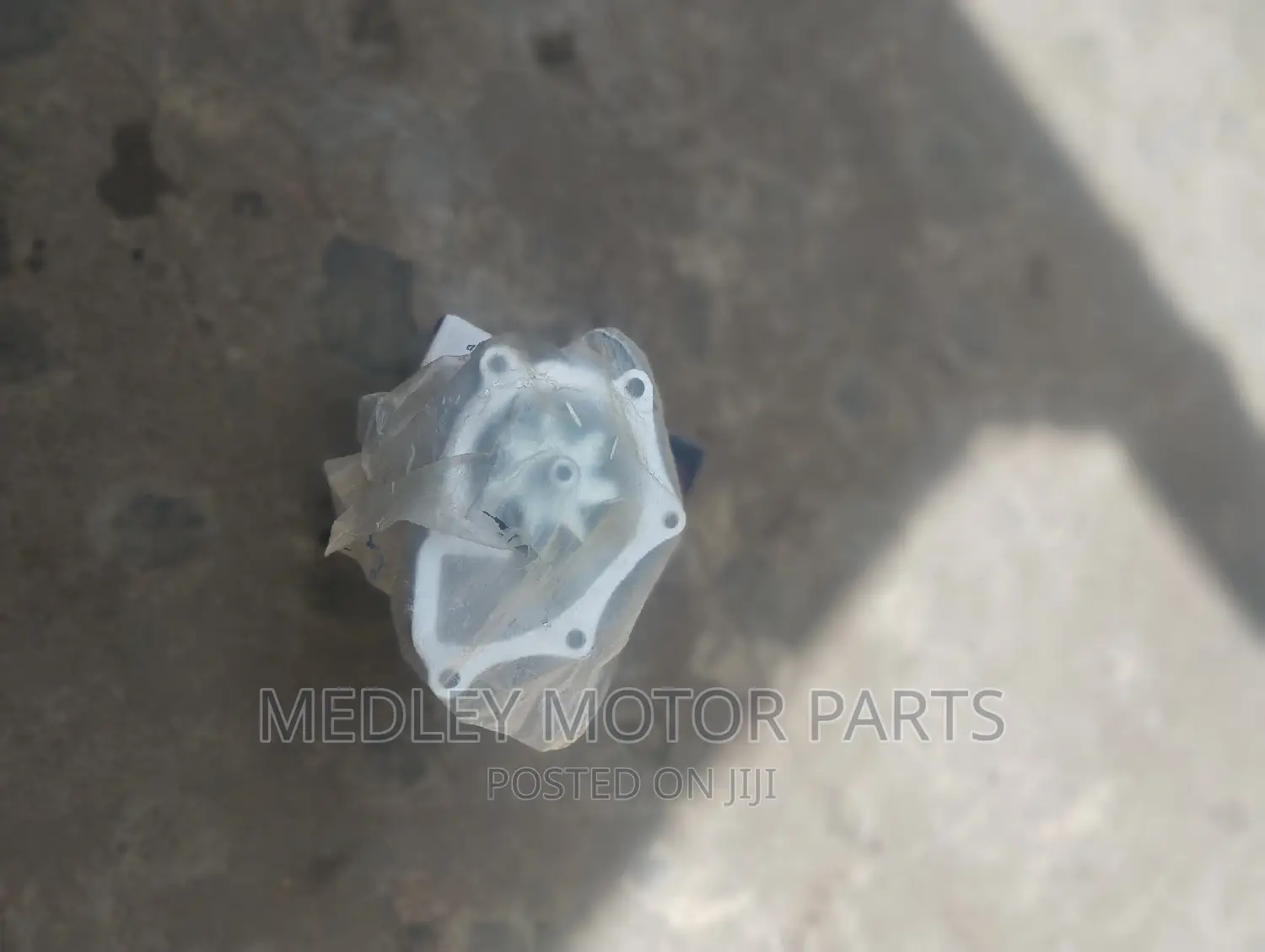 2AZ Water Pump Toyota Harrier