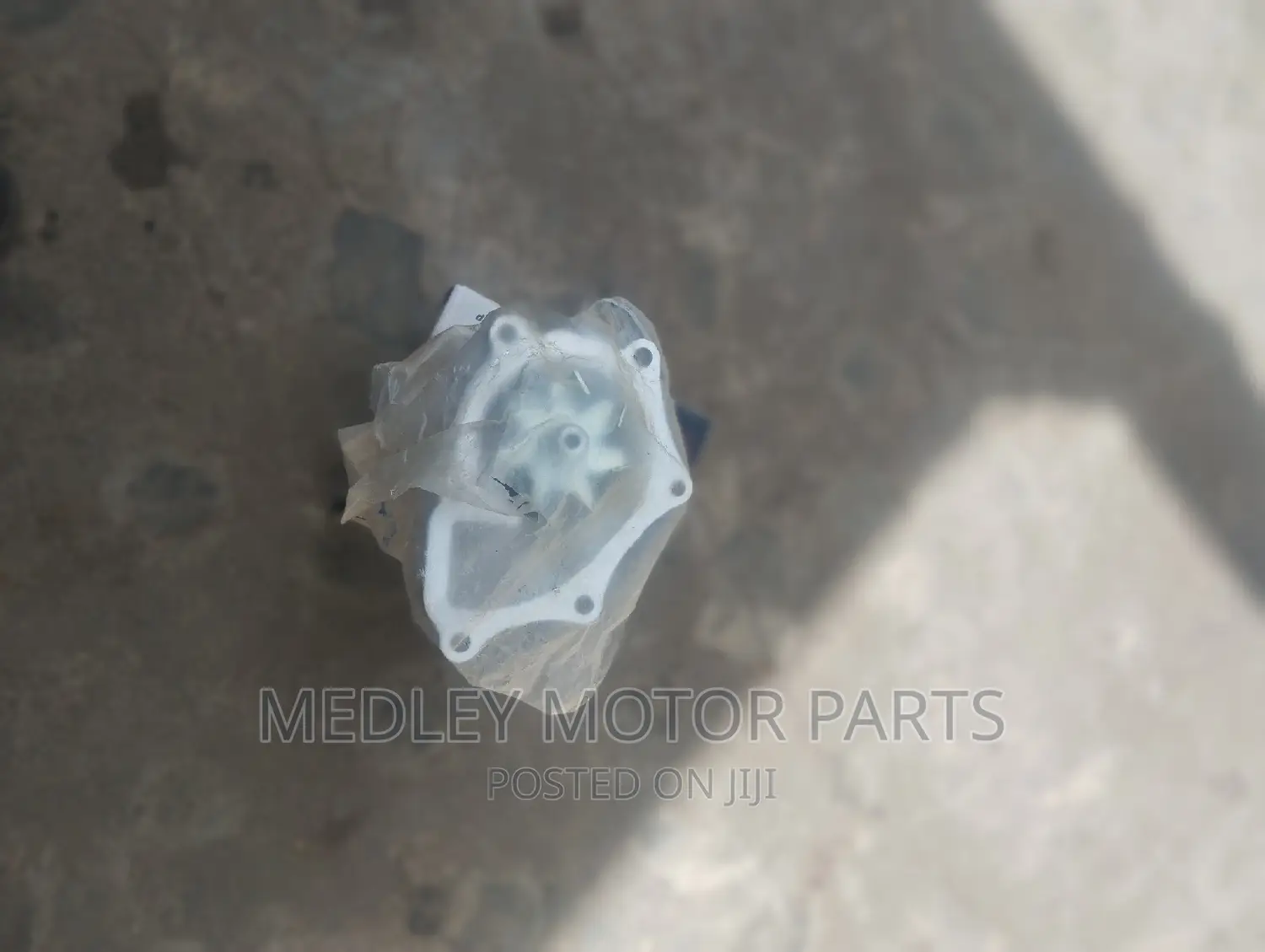 2AZ Water Pump Toyota Harrier