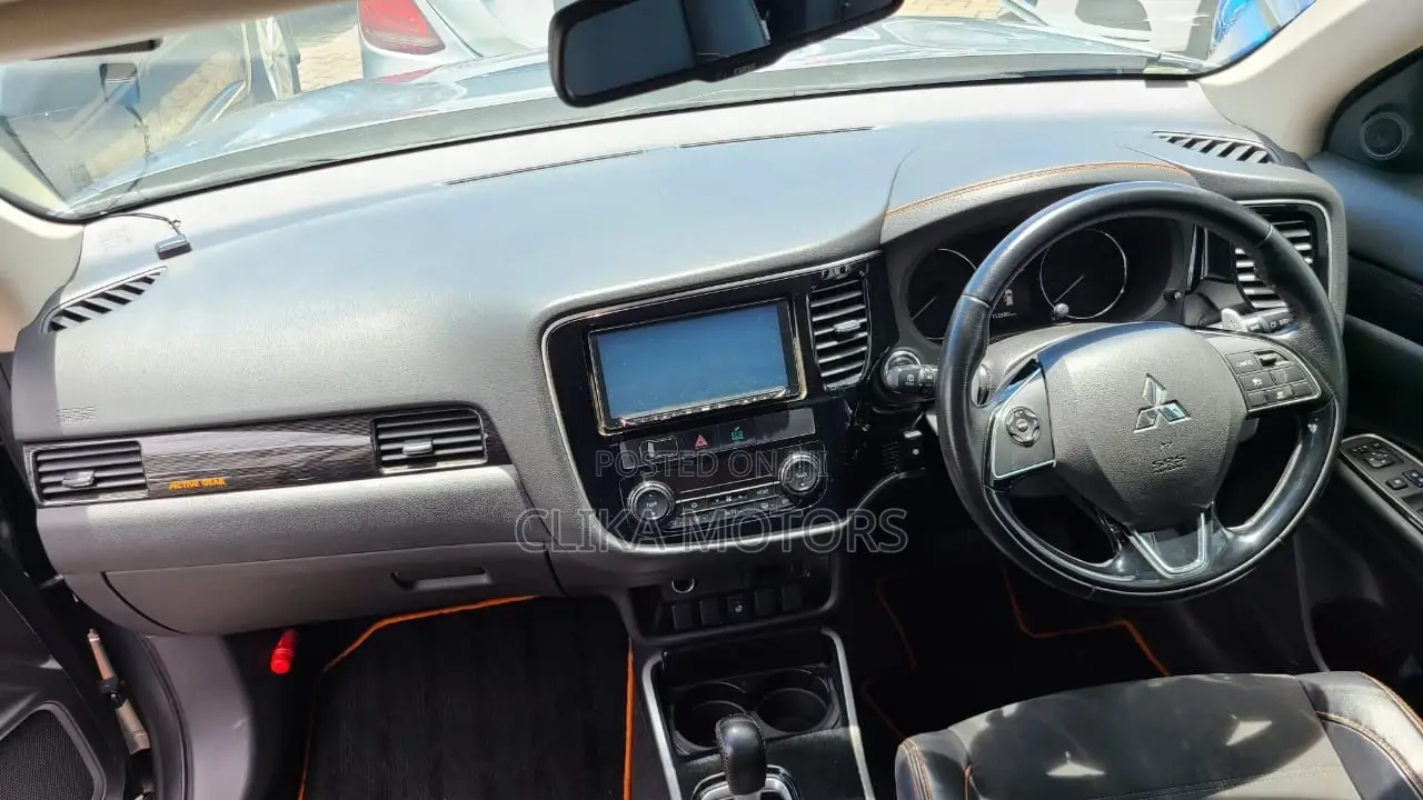 Mitsubishi Outlander 2017 Gray