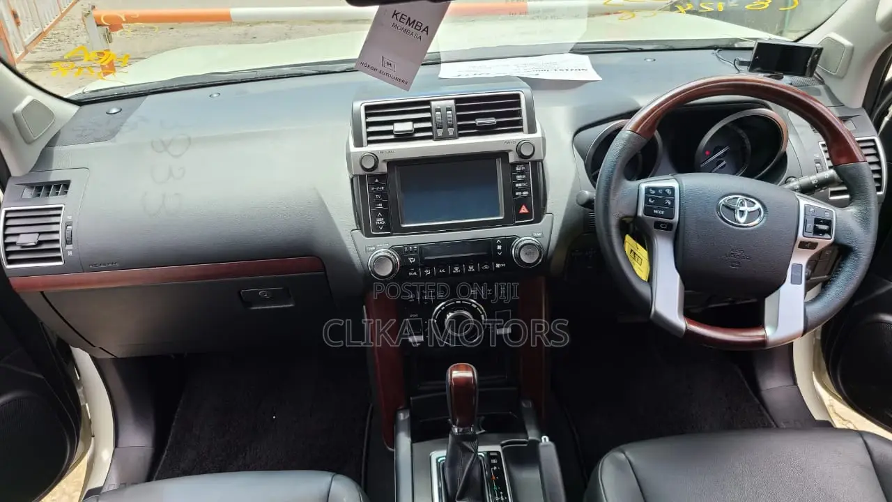 Toyota Land Cruiser Prado 2016 Pearl