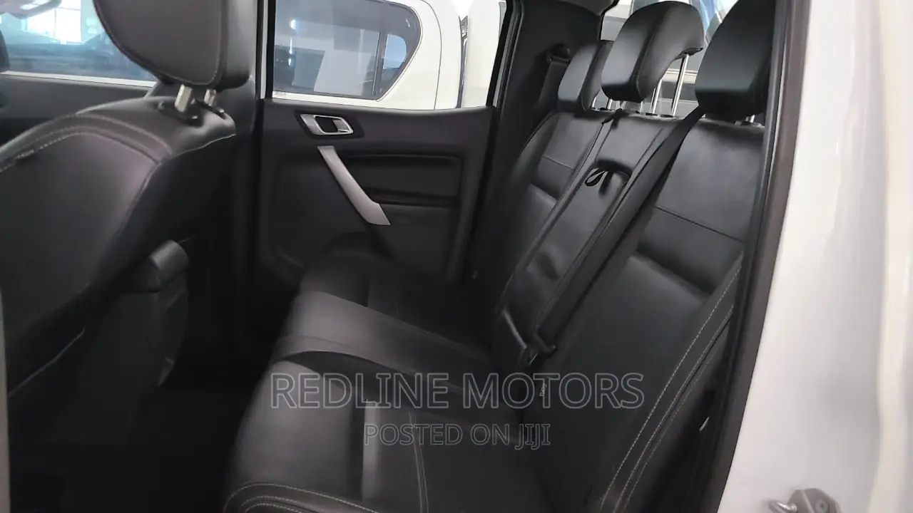 Toyota Hilux 2016 White