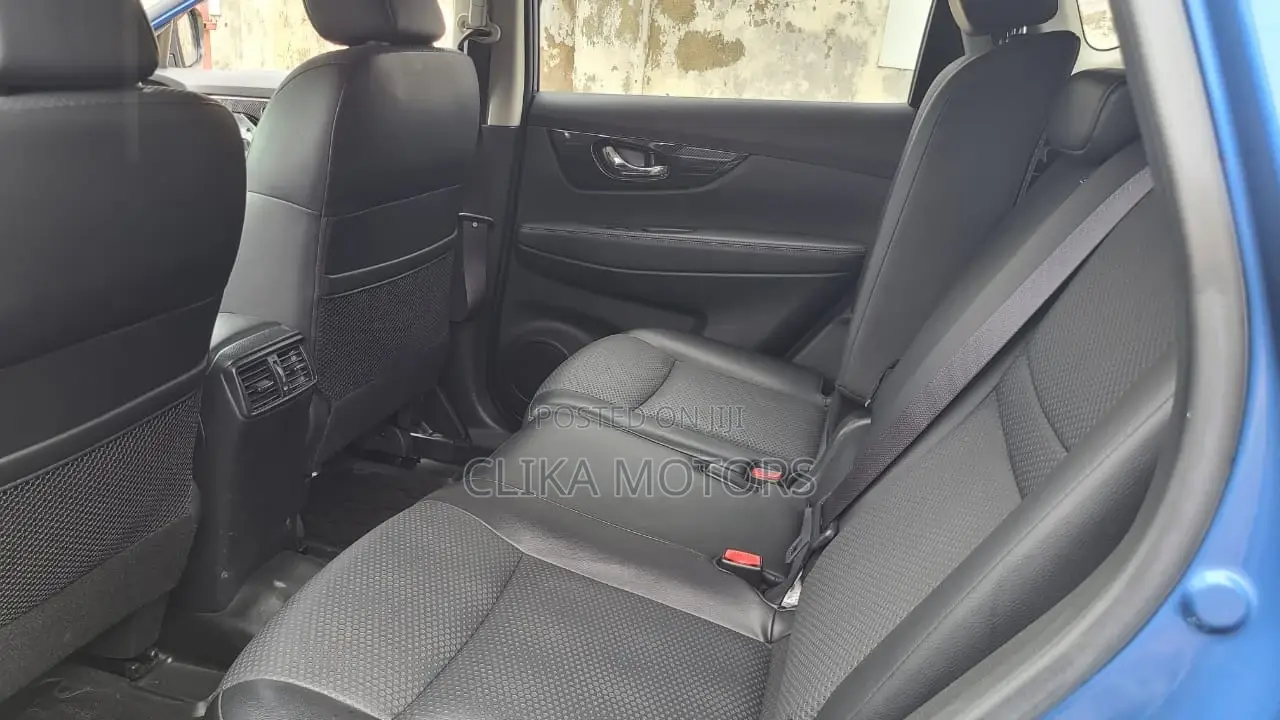 Nissan X-Trail 2017 Blue