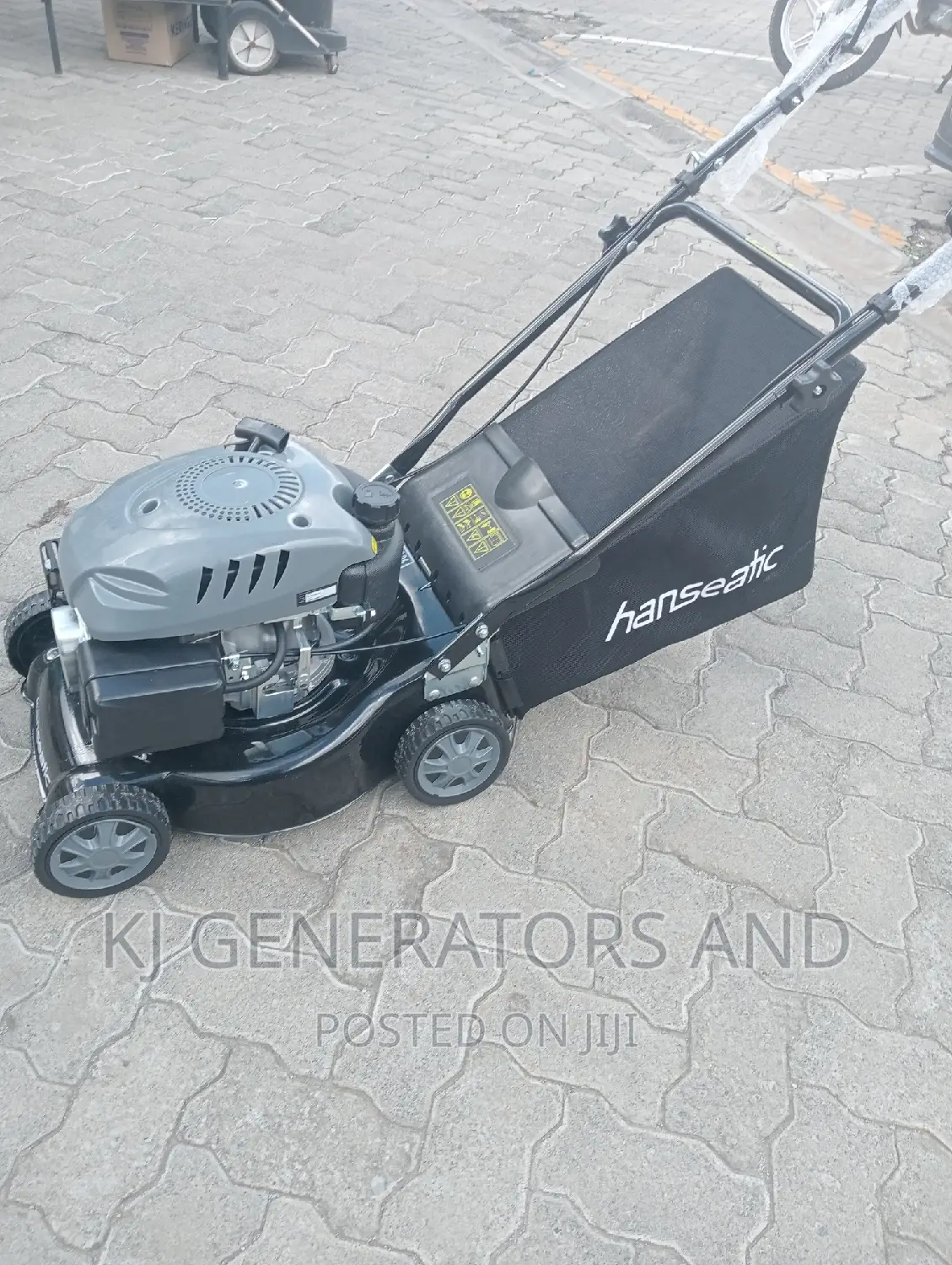 Petrol Driven Lawn Clearing Machine