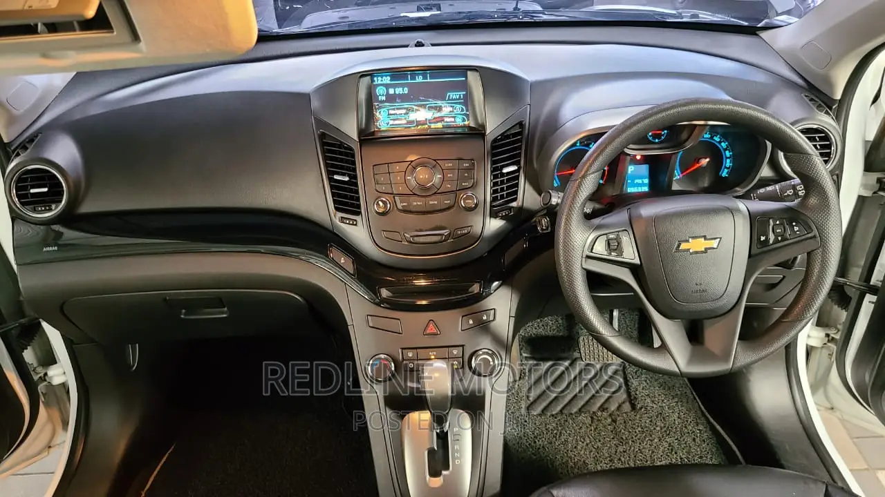 Toyota Crown 2018 Pearl