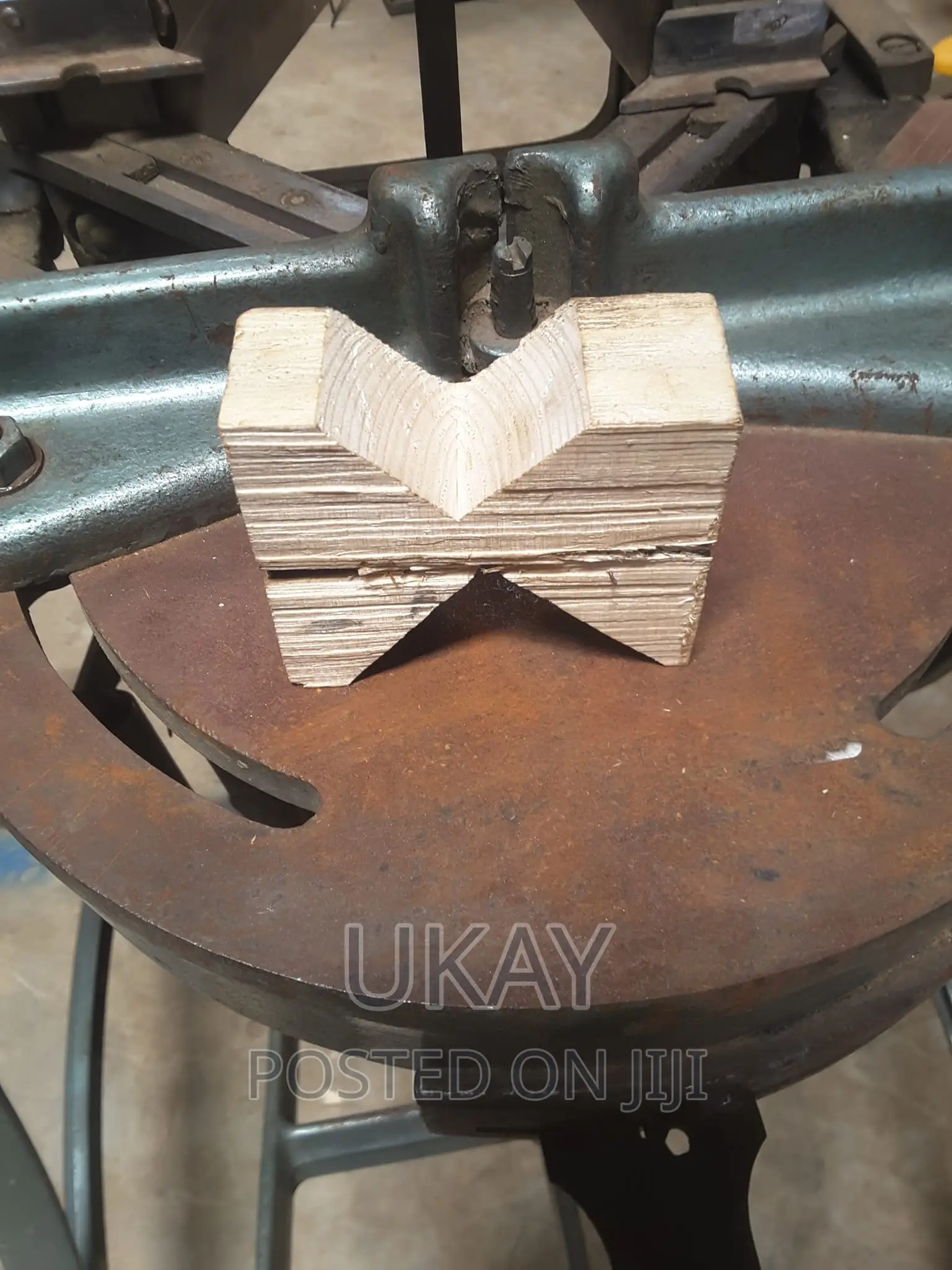 Photo Frame Making Machine.