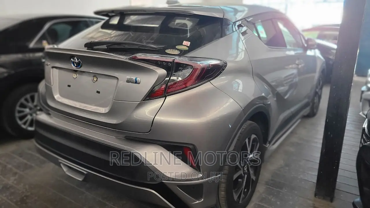 Toyota C-HR 2017 Silver