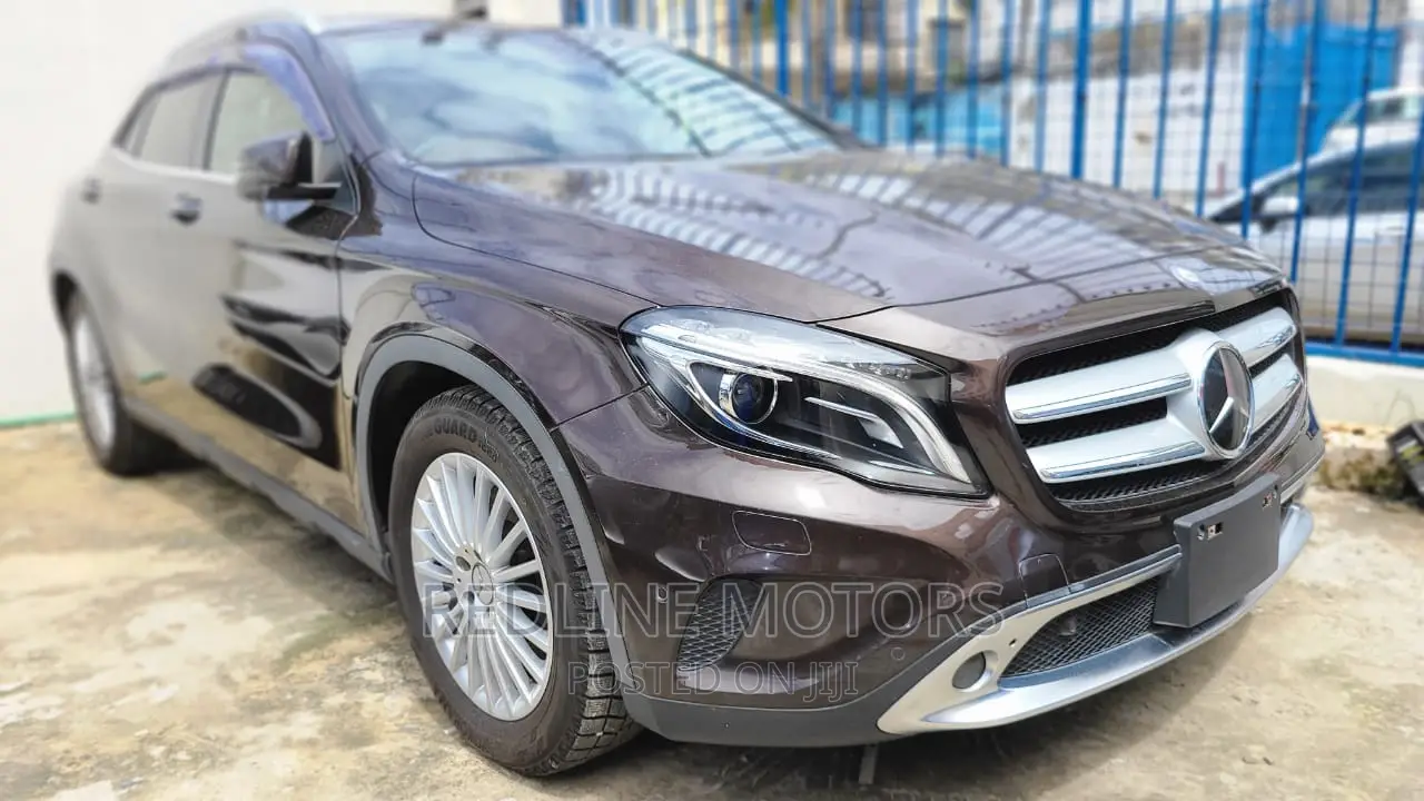 Mercedes-Benz GLA 250 2016 Black