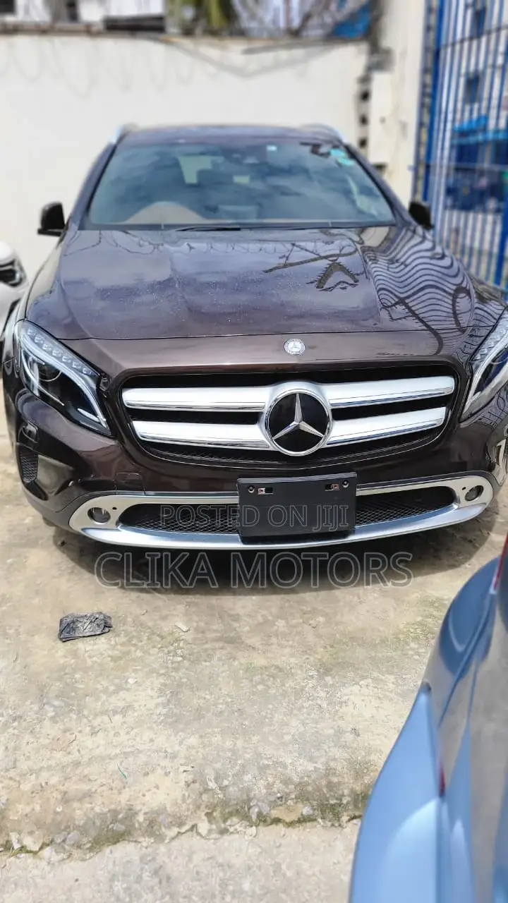 Mercedes-Benz GLA 250 2016 Black