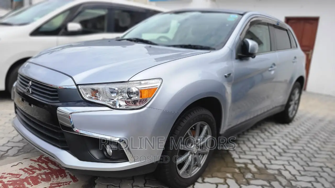 Mitsubishi RVR 2017 Silver
