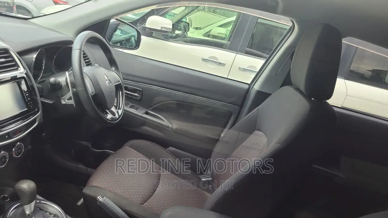 Mitsubishi RVR 2017 Silver
