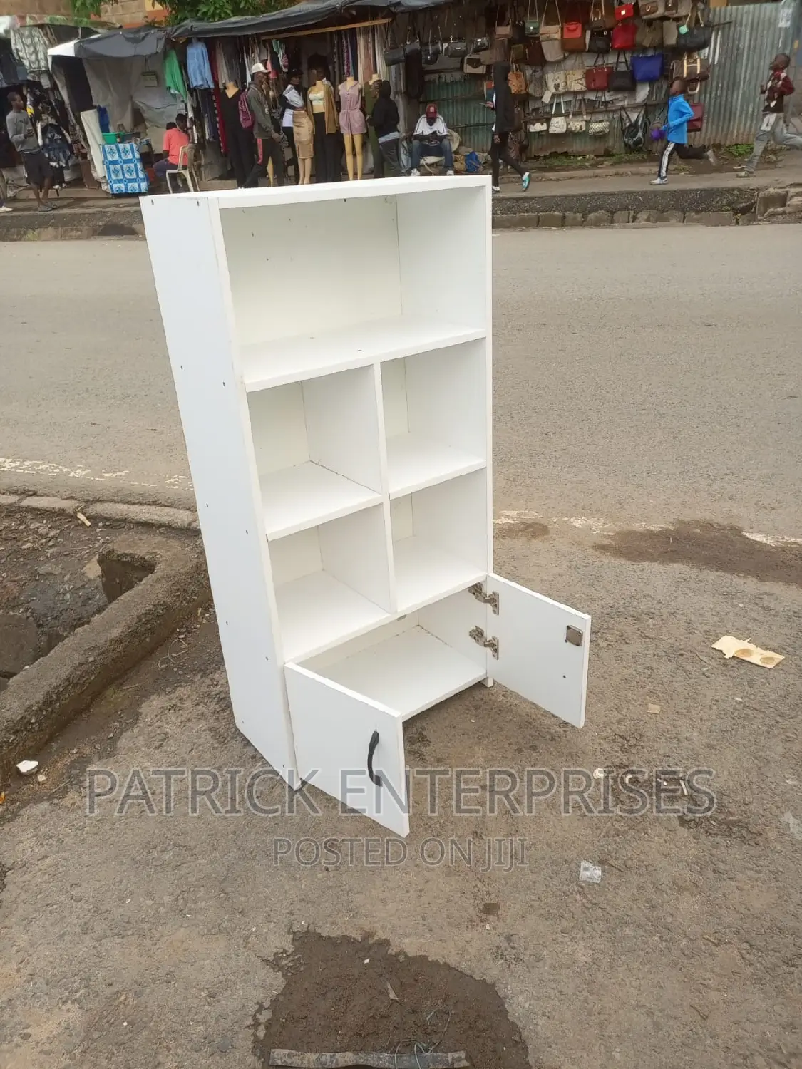 Morden Wooden Bookshelf