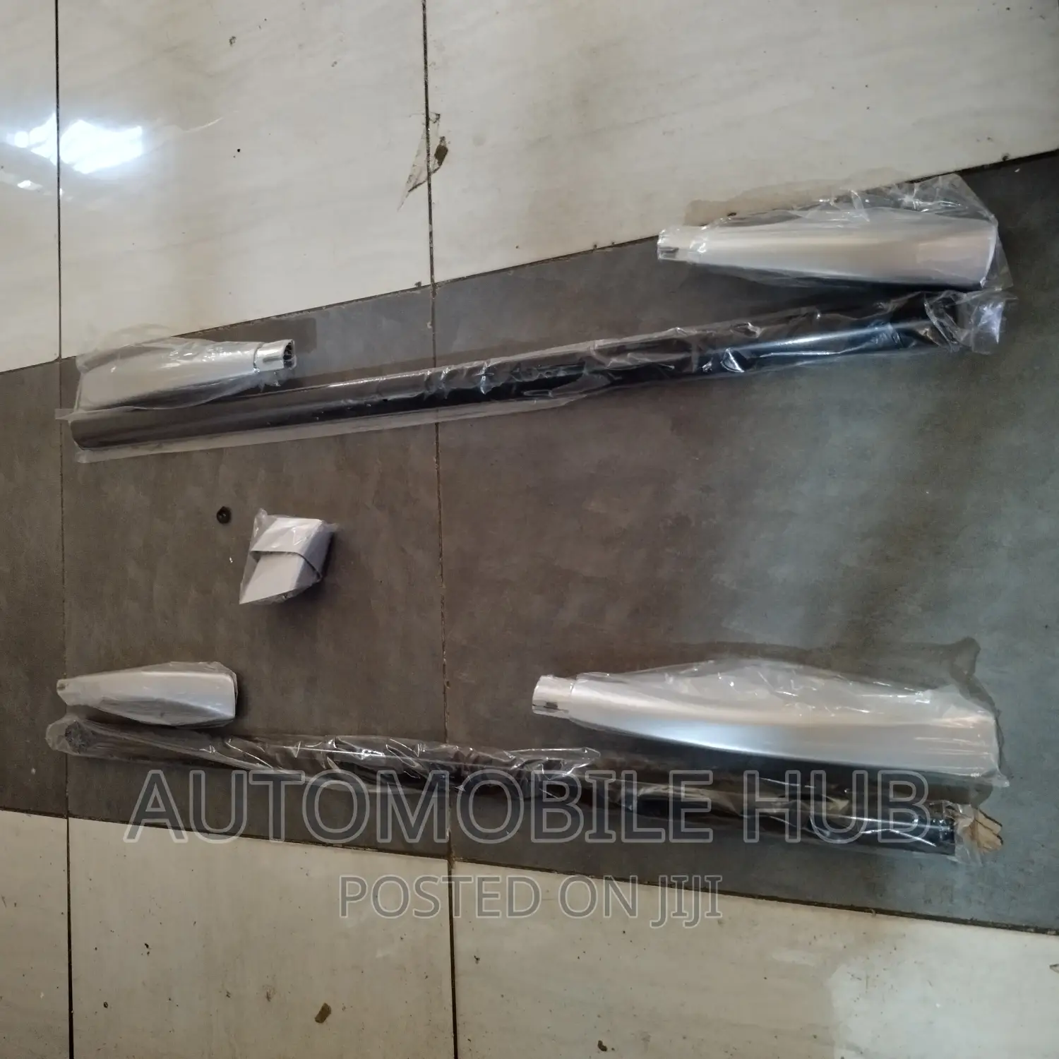 Black and Silver Universal Car Roof Rails Car Roof Racks