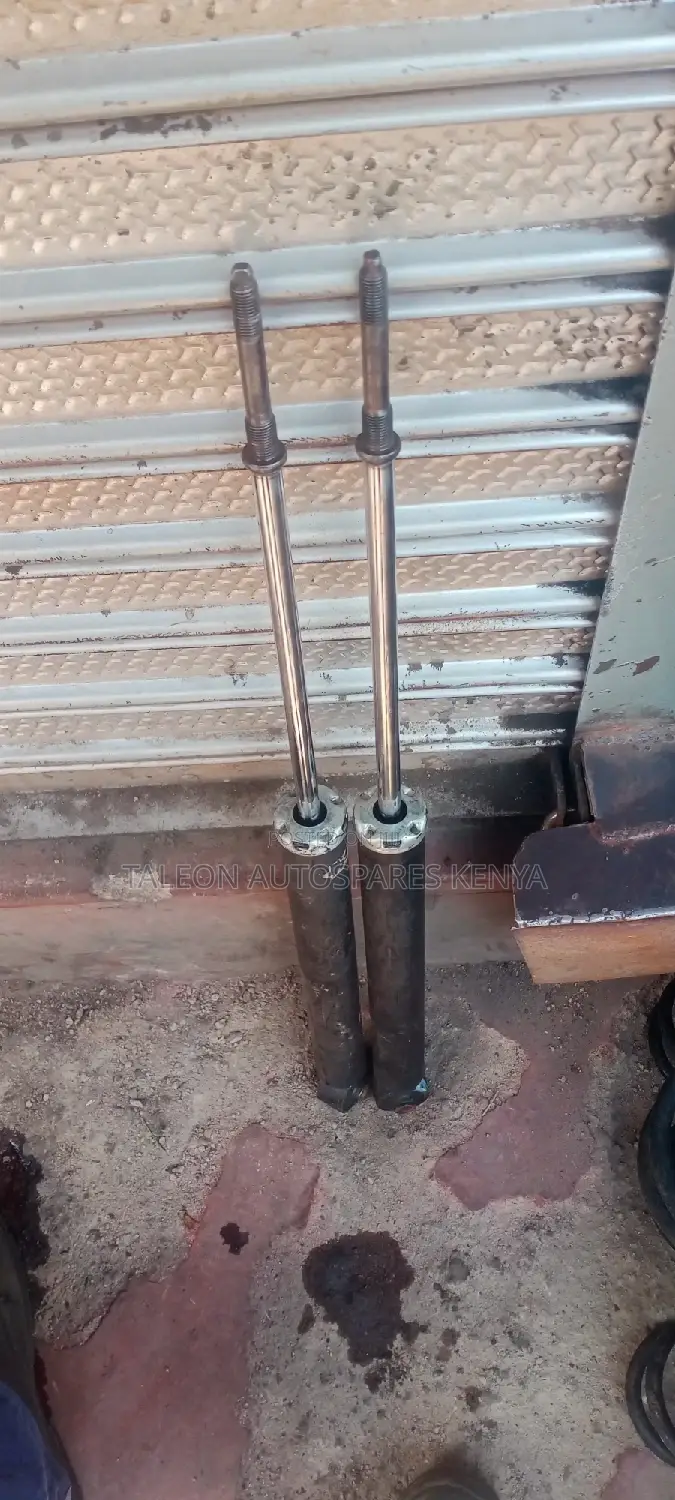 Fielder 4wd,Vitz 4wd Rear Shocks
