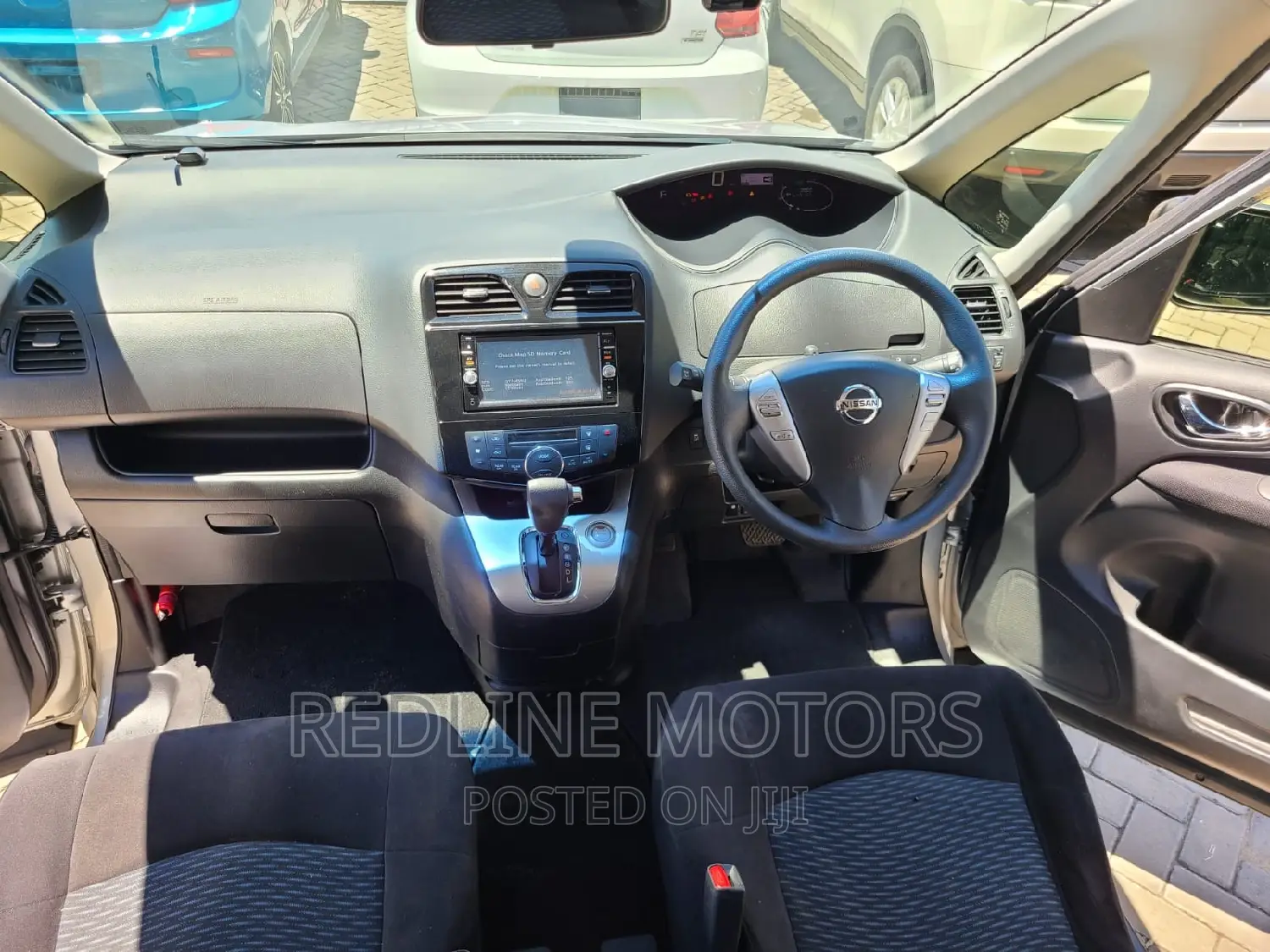 Nissan Serena 2016 Silver