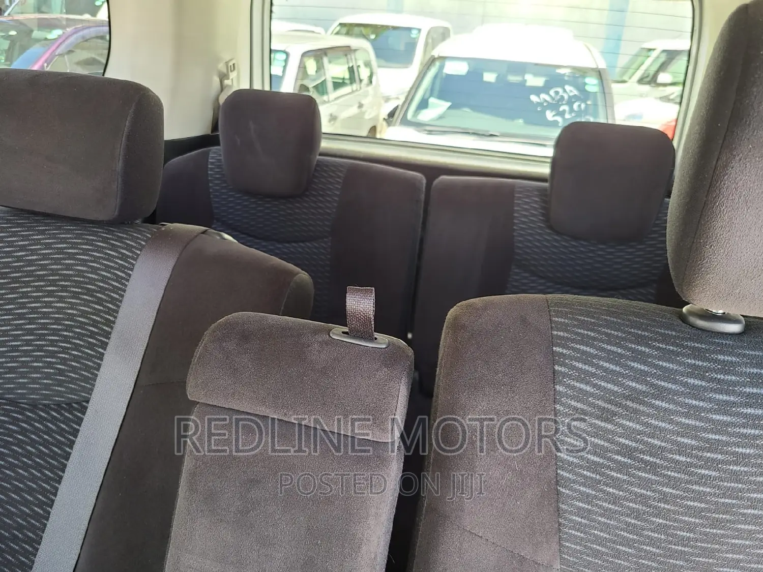 Nissan Serena 2016 Silver