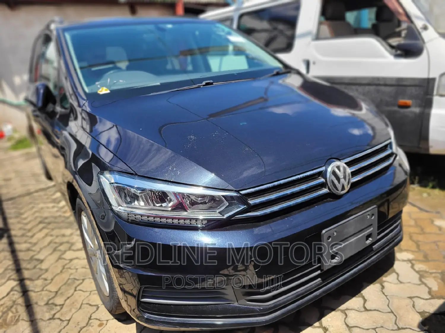 Volkswagen Touran 2016 Black