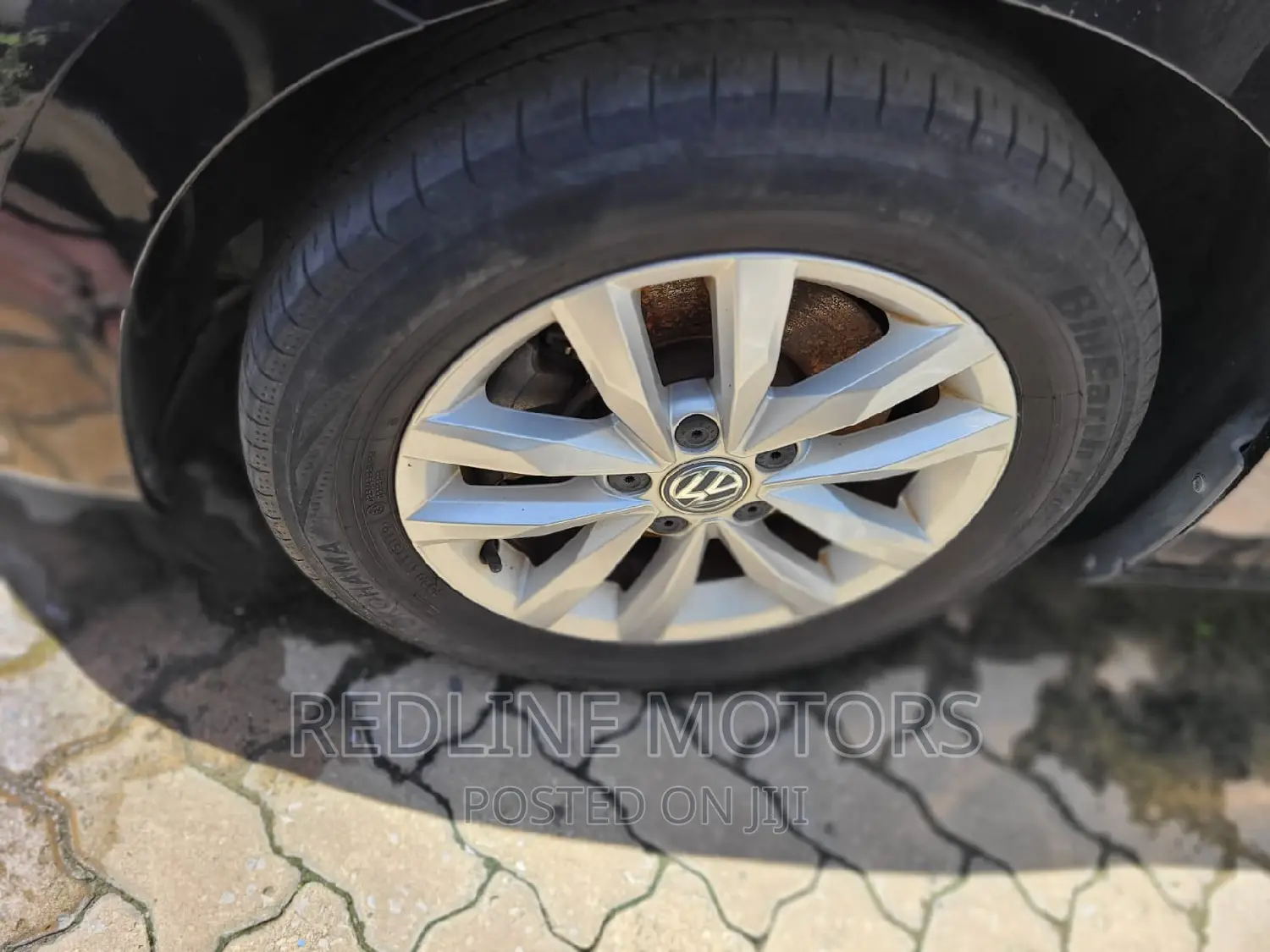 Volkswagen Touran 2016 Black