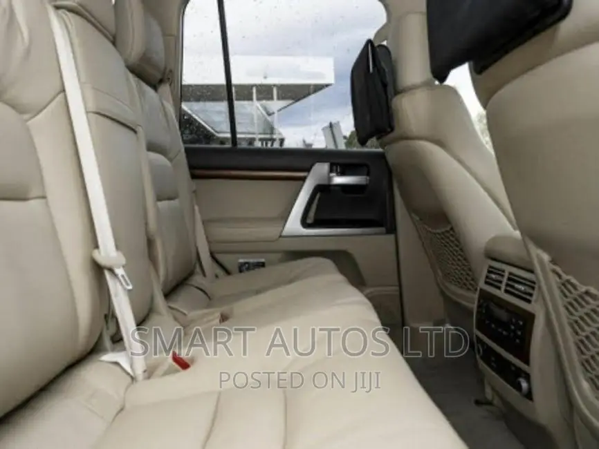 Toyota Land Cruiser 2016 Blue
