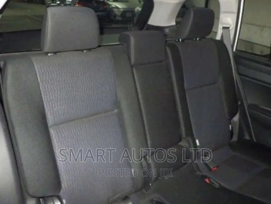 Toyota Corolla Fielder 2018 White