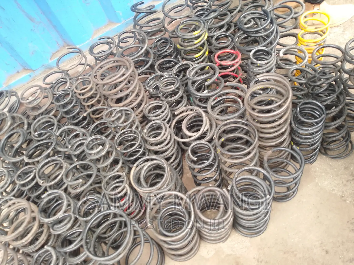 DAF Heavy Duty Coil Springs for Ground Clearance