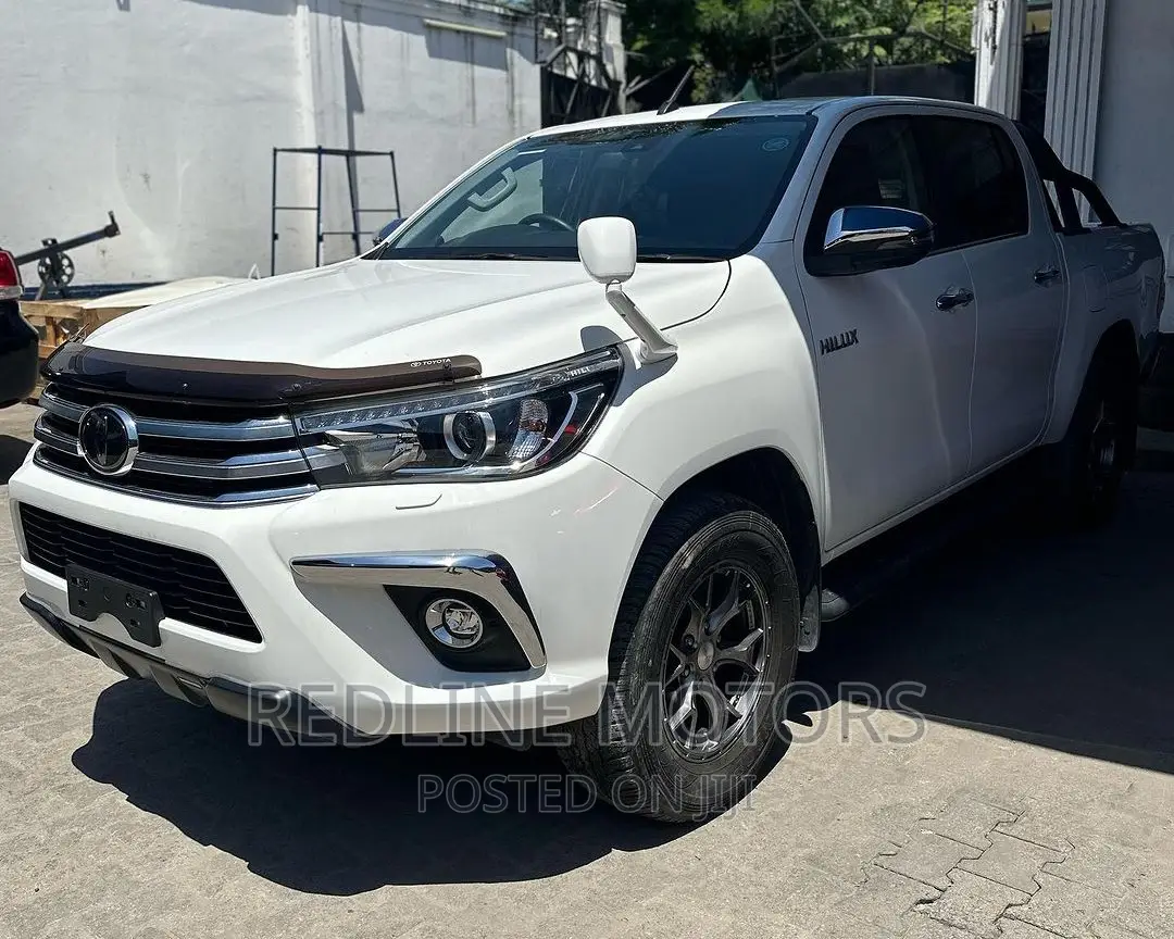 Toyota Hilux 2018 Pearl