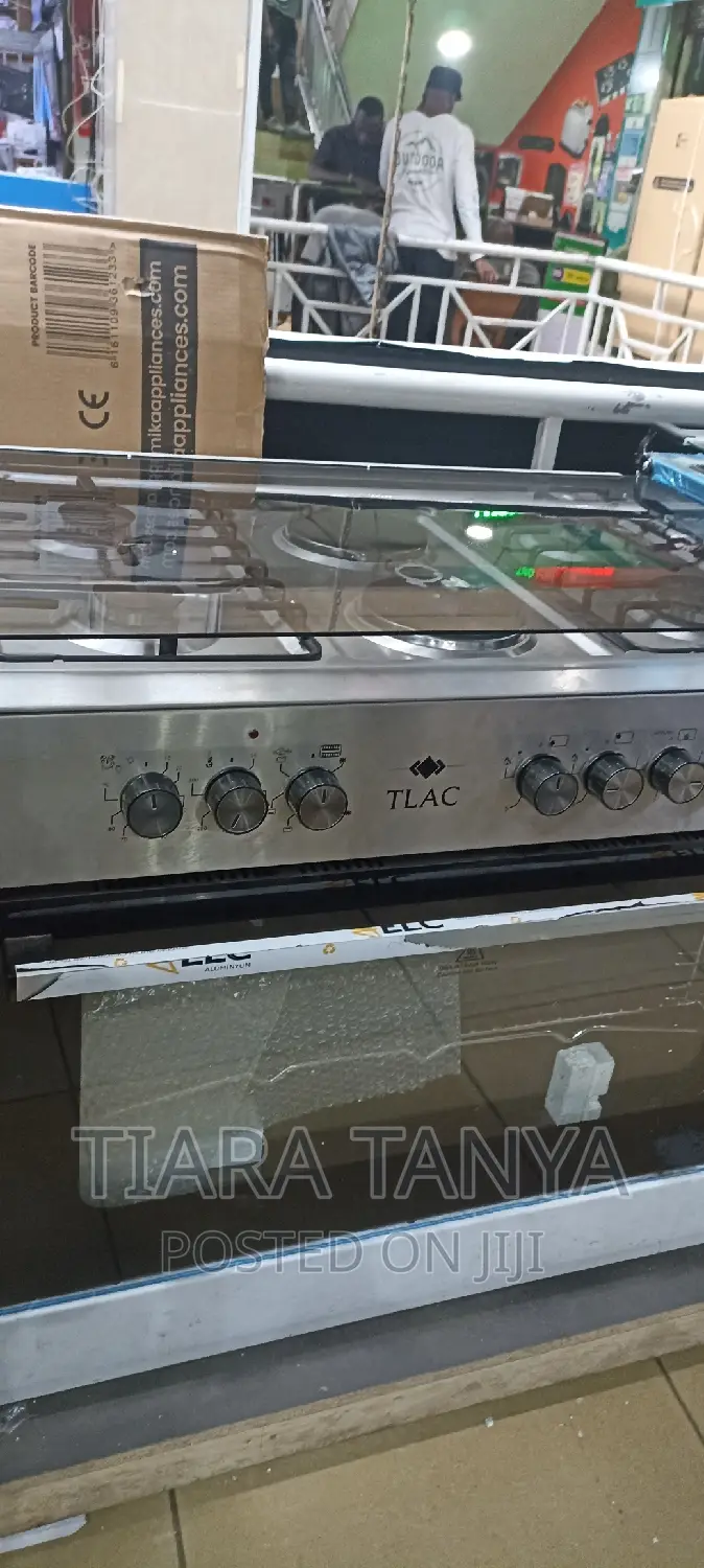 Tlac 60 by 90 3 Gas and 1 Electric Cooker