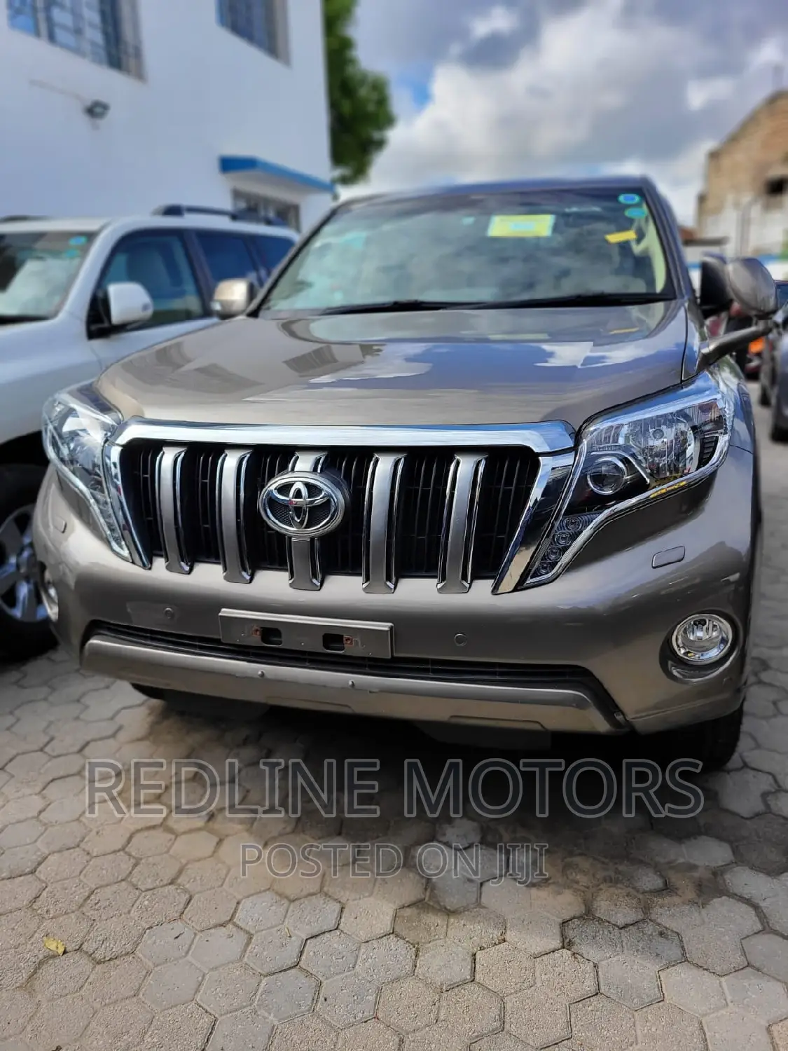 Toyota Land Cruiser Prado 2016 Gray